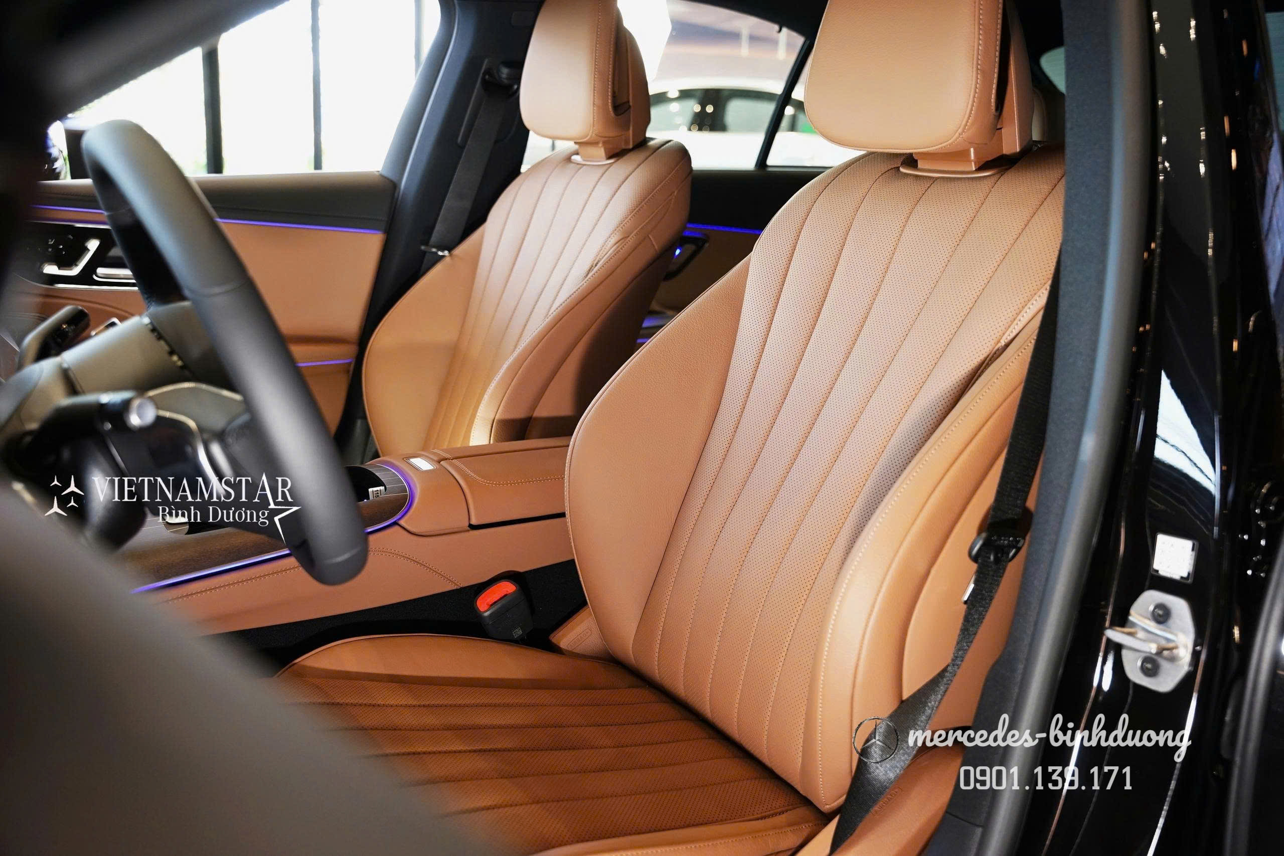 Mercedes E200 Exclusive All New - Ảnh 9