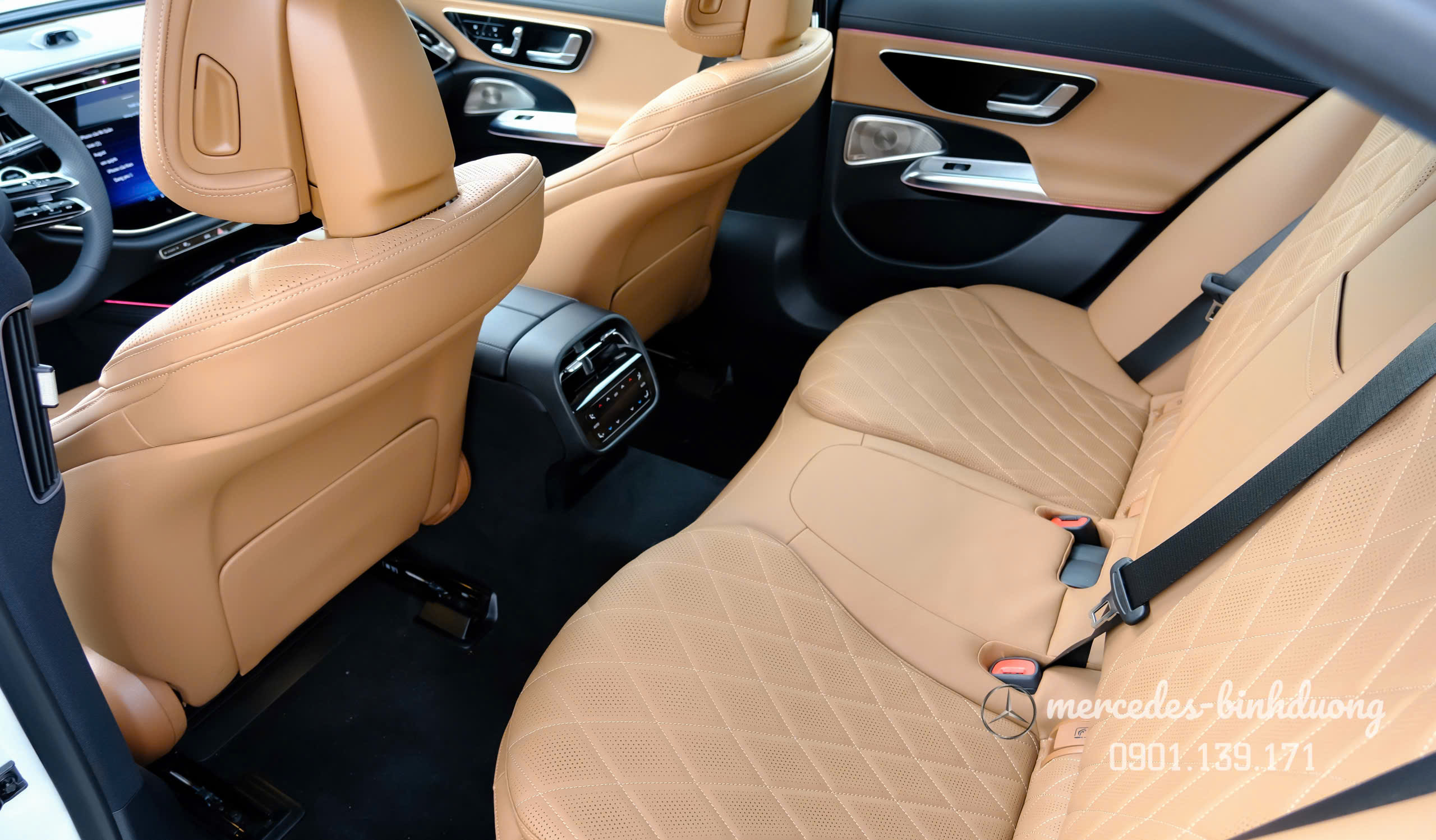 Mercedes E300 AMG All New - Ảnh 9